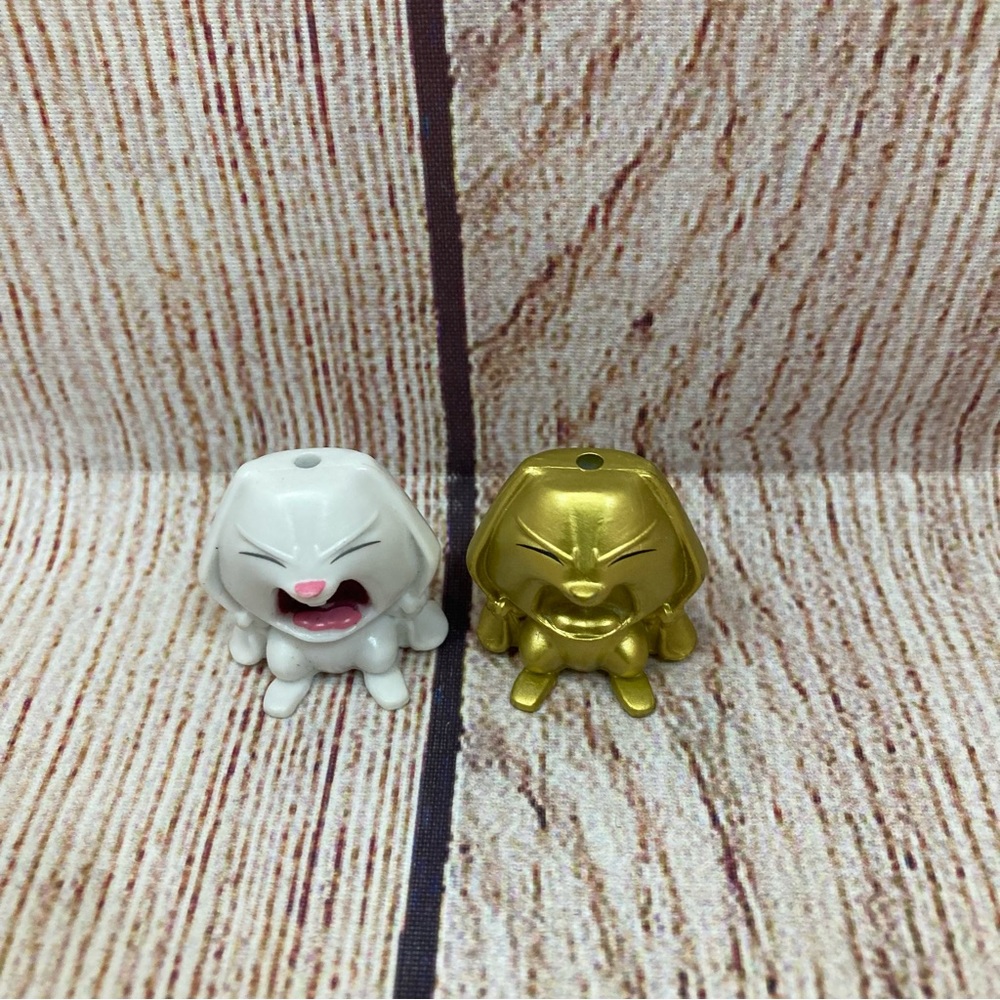The Secret Life Of Pets Blind Bag Series Gold & White Snowball Crazy Figurines